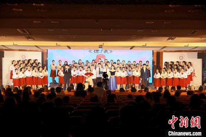詩歌朗誦會現(xiàn)場。　閩南師范大學(xué)供圖