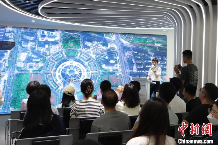 數(shù)字地球技術(shù)應(yīng)用講解。　中科星圖供圖