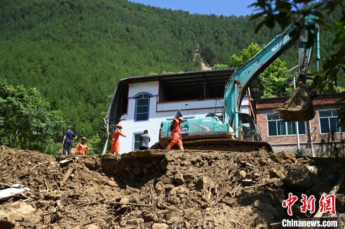 重慶19個區(qū)縣310個鄉(xiāng)鎮(zhèn)（街道）遭受洪澇、地質(zhì)災(zāi)害