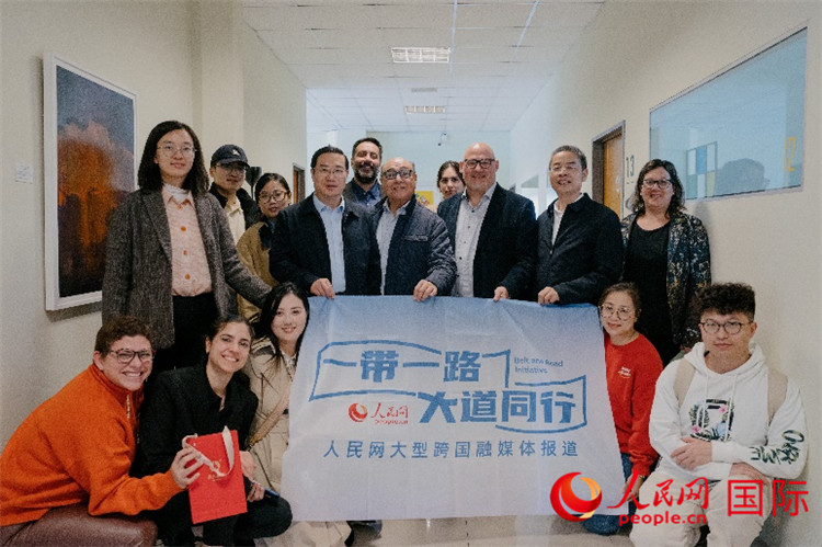 人民網(wǎng)“一帶一路 大道同行”大型跨國融媒體報(bào)道組走進(jìn)烏拉圭。人民網(wǎng)記者 張若涵攝