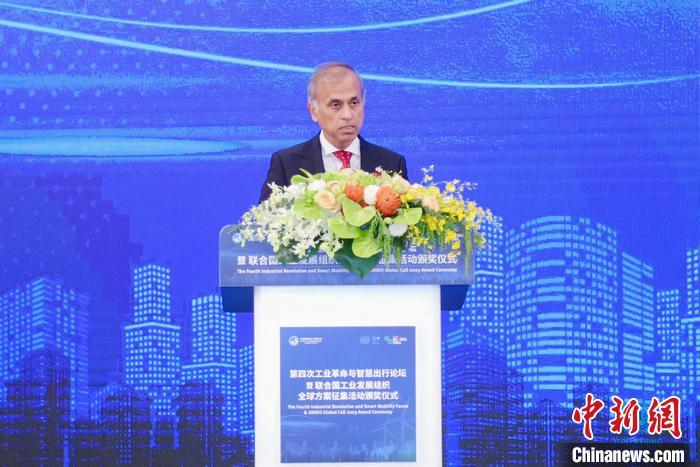 聯(lián)合國駐華協(xié)調(diào)員常啟德發(fā)表演講。