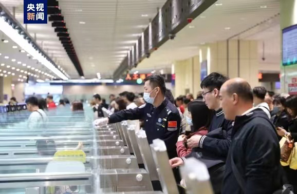 灣區(qū)速評丨多項(xiàng)數(shù)據(jù)破紀(jì)錄 人才何以在灣區(qū)成潮？