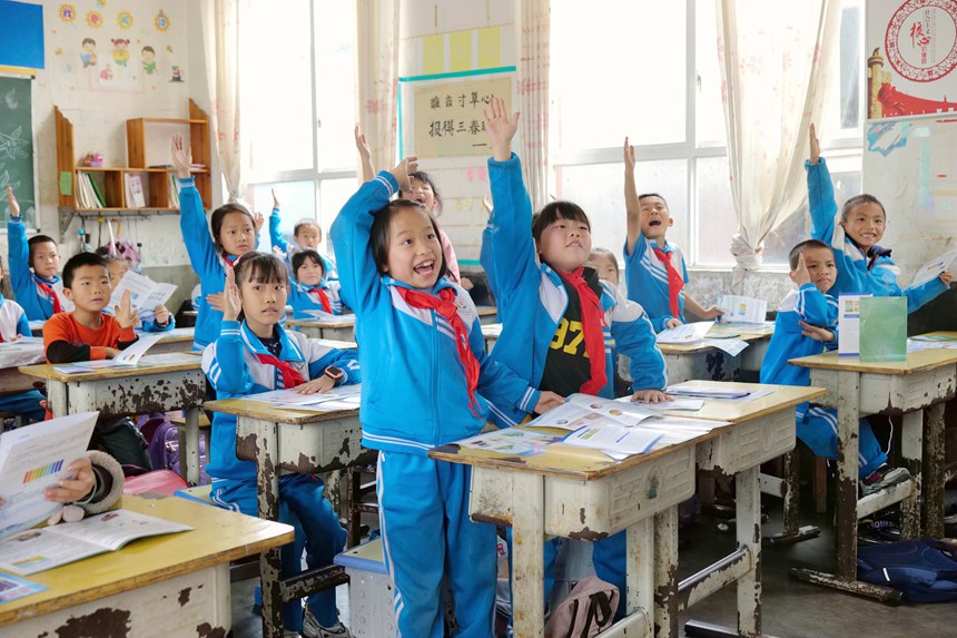 互動(dòng)問(wèn)答環(huán)節(jié)，同學(xué)們正在踴躍答題。