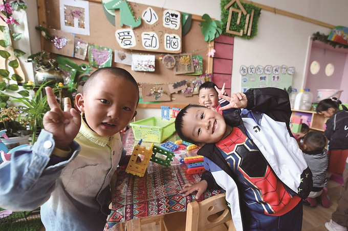 江蘇援建的拉薩市江蘇實(shí)驗(yàn)幼兒園，所有師資在江蘇接受培訓(xùn)，打造具有江蘇水準(zhǔn)的優(yōu)質(zhì)學(xué)前教育資源。 本報(bào)記者 萬(wàn)程鵬 攝