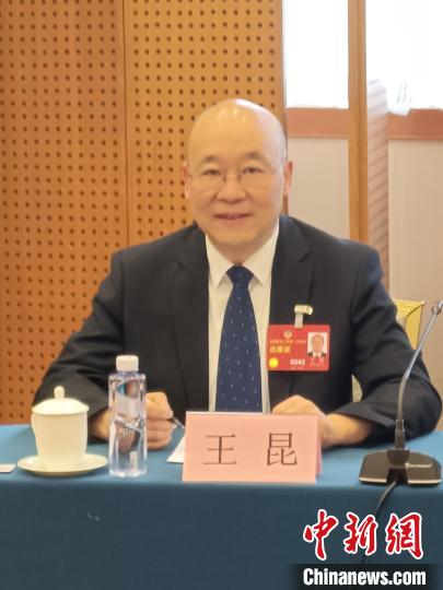 圖為全國政協(xié)委員，農(nóng)工黨青海省委會主委王昆。　受訪者供圖