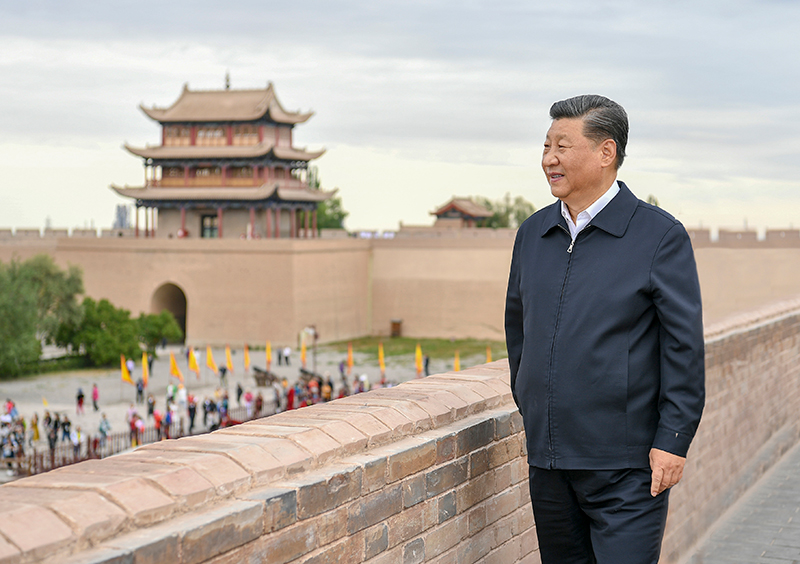 2019年8月20日，習(xí)近平總書記來到甘肅嘉峪關(guān)關(guān)城，登上城樓察看關(guān)城整體面貌，聽取河西走廊長城、關(guān)隘歷史文化情況介紹。