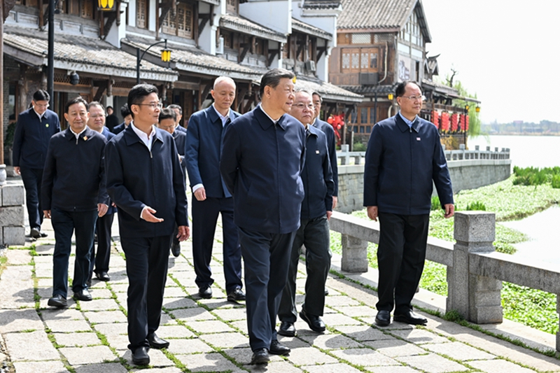 2024年3月19日，習近平總書記在湖南常德河街考察。