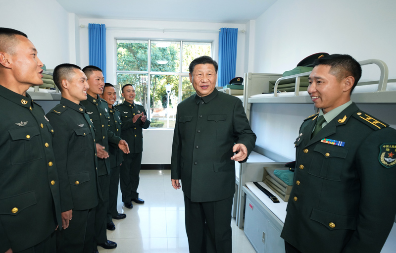 2020年1月19日，習(xí)近平主席視察駐云南部隊(duì)，深入邊防一線，看望慰問官兵。