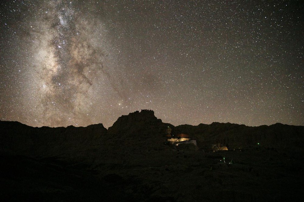 阿里暗夜星空。旦真次旦攝