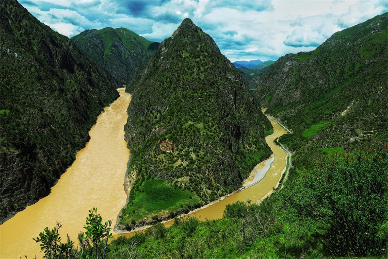 三江源美景。圖片來源：農(nóng)牧民大自然攝影隊(duì)