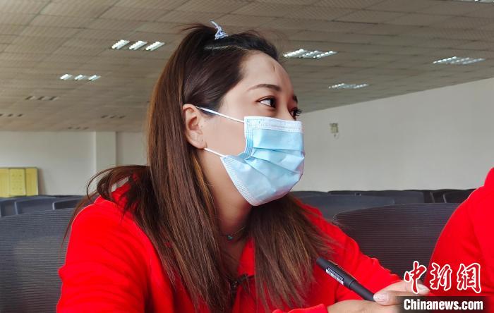 圖為西藏自治區(qū)運動員聽培訓講座?！∝暽＠?攝