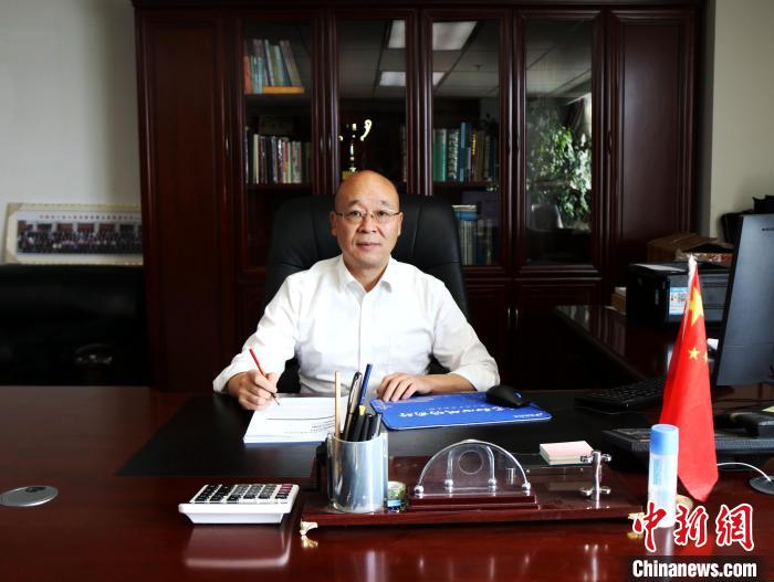 （兩會(huì)聲音）全國政協(xié)委員王昆：建議氫能源列車落地青藏高原，打造低碳“天路”