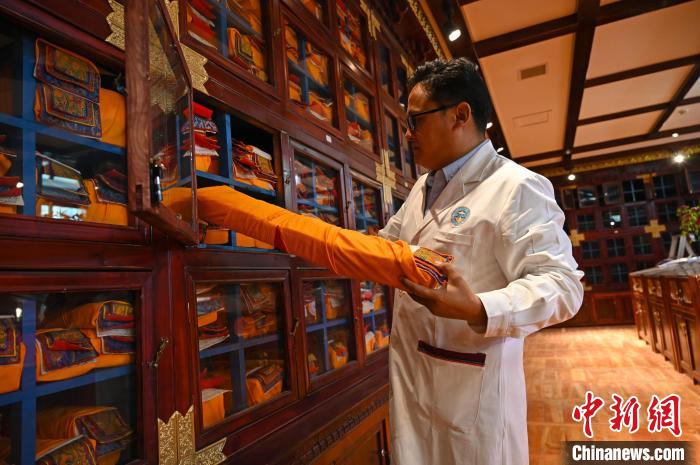 西藏藏醫(yī)院推動古籍文獻整理研究、出版利用